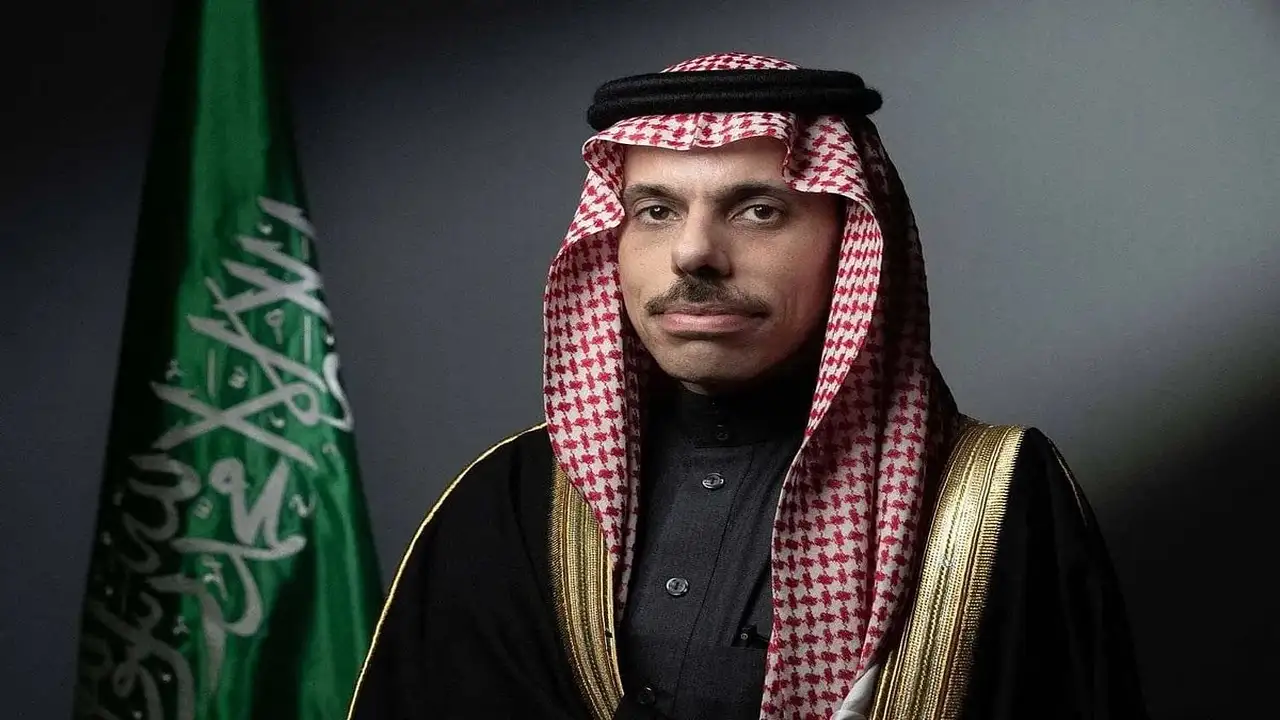 رسالة من وزير خارجية مصر لنظيره تبحث سبل تعزيز العلاقات الثنائية